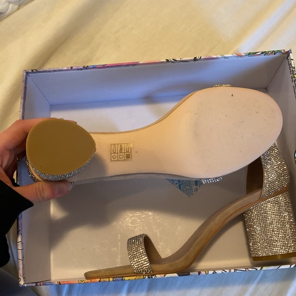 Jeffrey Campbell sparkly 3in heel - Picture 2 of 2